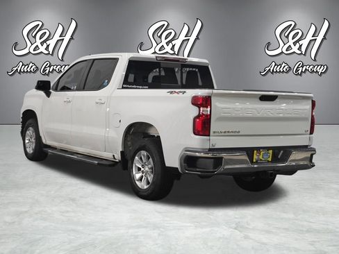 Used 2021 Chevrolet Silverado 1500 LT w/ Convenience Package II image 17