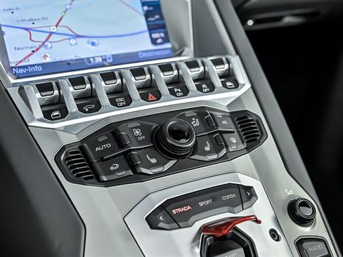 Used 2014 Lamborghini Aventador LP 700-4 AWD/4WD image 30