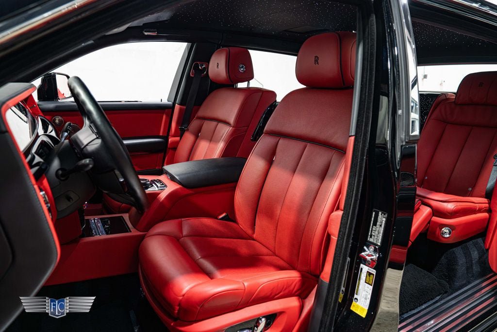 Used 2020 Rolls-Royce Phantom Extended Wheelbase RWD image 25