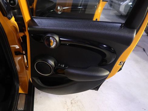 Used 2015 MINI Cooper S image 28