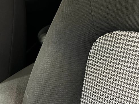 Used 2018 Hyundai Kona SEL FWD image 17