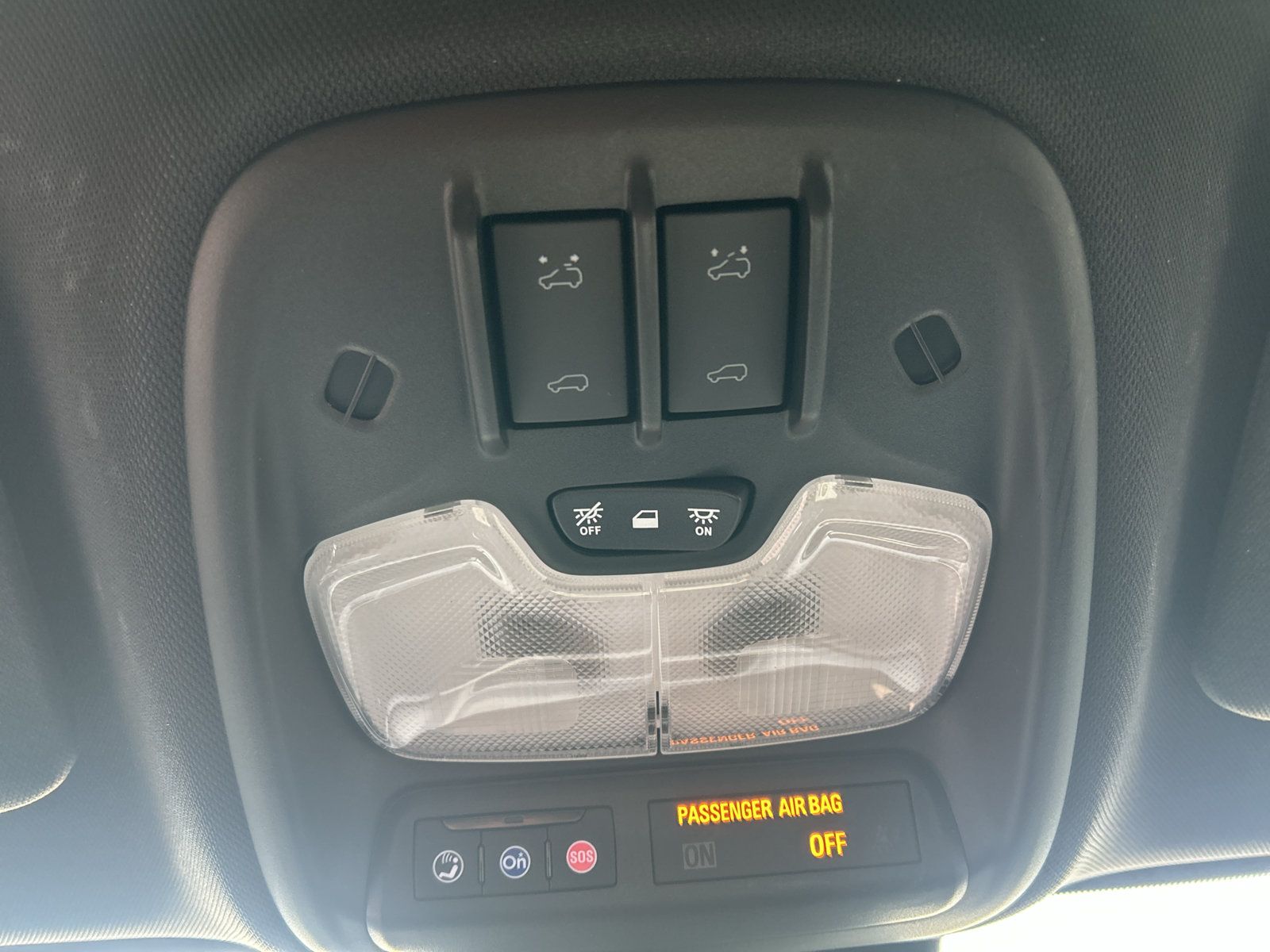 Used 2023 Chevrolet Colorado Z71 w/ Z71 Convenience Package 2 AWD/4WD image 22