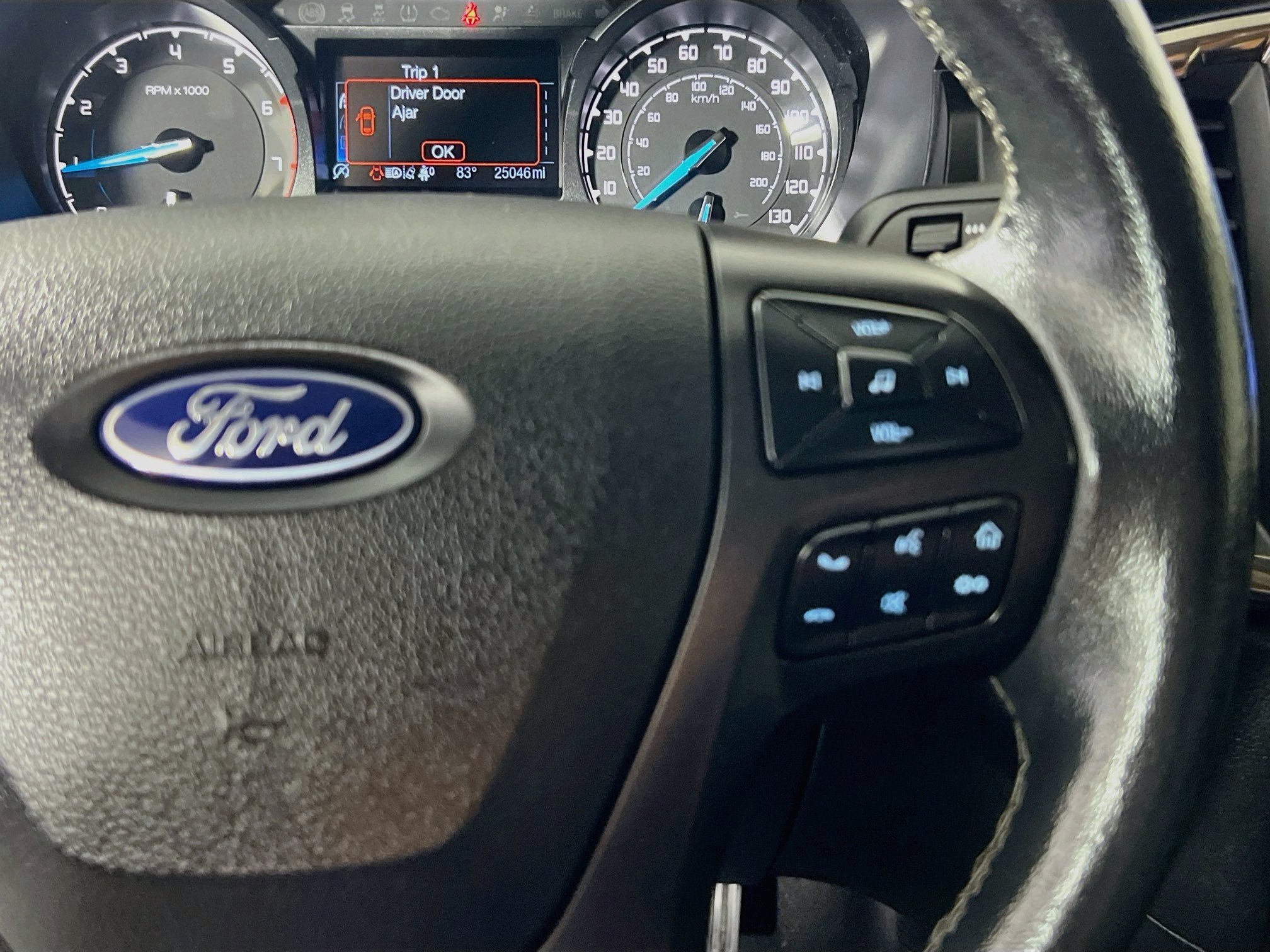Used 2023 Ford Ranger Lariat w/ Tremor Off-Road Package AWD/4WD image 17