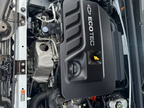 Used 2017 Chevrolet Malibu Hybrid w/ Leather Package FWD image 27