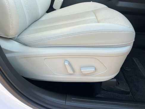 Used 2023 Kia Sorento EX w/ Panoramic Sunroof Package FWD image 36