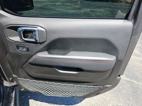 Used 2023 Jeep Gladiator Rubicon w/ LED Lighting Group AWD/4WD image 14