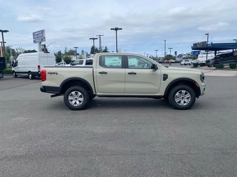 New 2025 Ford Ranger XL image 8