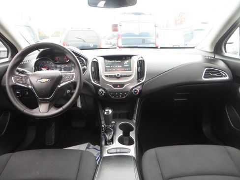 Used 2016 Chevrolet Cruze LT image 42