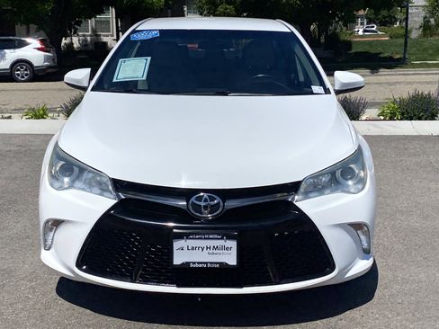 Used 2015 Toyota Camry SE FWD image 9