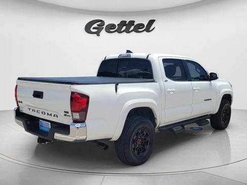 Certified 2021 Toyota Tacoma SR5 AWD/4WD image 5