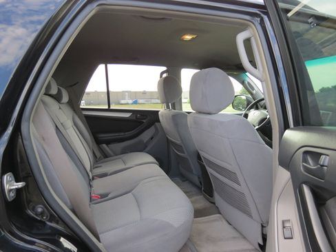 Used 2005 Toyota 4Runner SR5 image 27