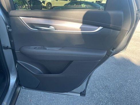 New 2025 Cadillac XT5 Luxury image 21