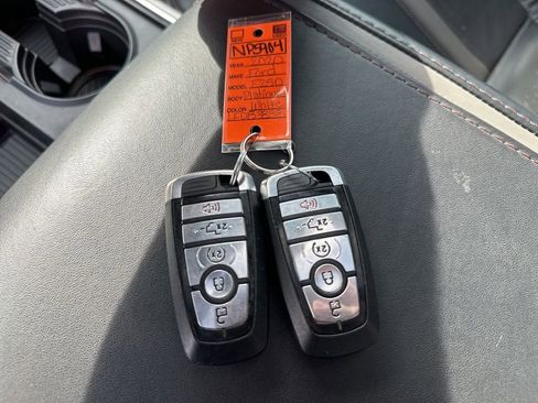 Used 2020 Ford F250 Platinum w/ FX4 Off-Road Package image 57