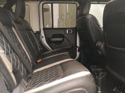 Used 2018 Jeep Wrangler Unlimited Sport S AWD/4WD image 19