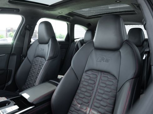 Certified 2025 Audi RS 6 performance AWD/4WD image 28