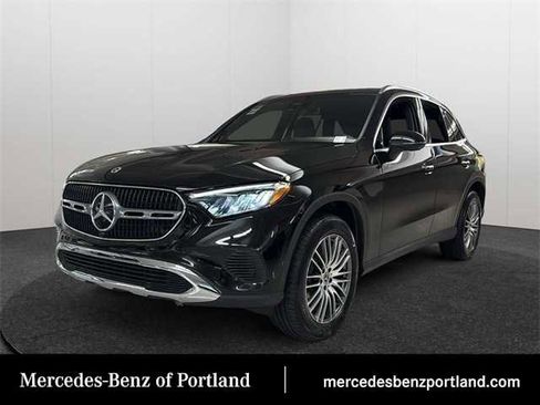 Certified 2025 Mercedes-Benz GLC 300 4MATIC image 1
