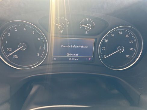 Used 2023 Buick Enclave Essence w/ Sport Touring Edition FWD image 4