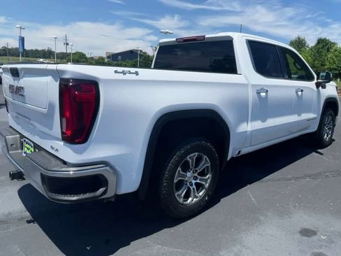 Used 2024 GMC Sierra 1500 SLT AWD/4WD image 8