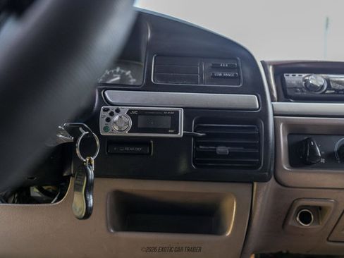 Used 1994 Ford Bronco Eddie Bauer AWD/4WD image 28