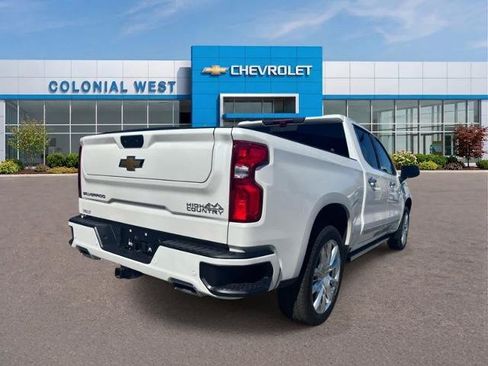 Used 2025 Chevrolet Silverado 1500 High Country w/ High Country Premium Package AWD/4WD image 10
