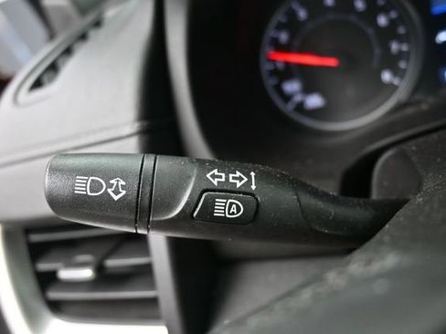 Used 2023 GMC Terrain SLT AWD/4WD image 23
