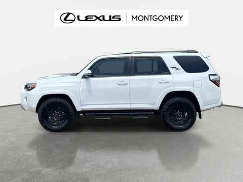 Used 2023 Toyota 4Runner TRD Off-Road Premium w/ Moonroof Package AWD/4WD image 6