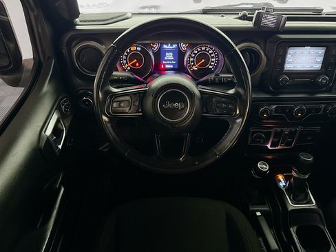 Used 2019 Jeep Wrangler Unlimited Sport S AWD/4WD image 15