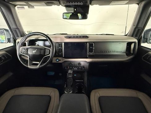 Used 2022 Ford Bronco Wildtrak AWD/4WD image 18