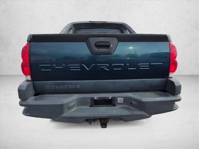 Used 2005 Chevrolet Avalanche Z71 w/ Sun And Sound Package AWD/4WD image 6