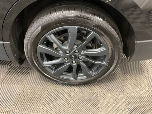 Used 2023 Chevrolet Equinox RS AWD/4WD image 7