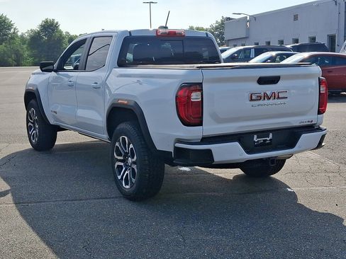 Used 2023 GMC Canyon AT4 w/ AT4 Premium Package AWD/4WD image 4