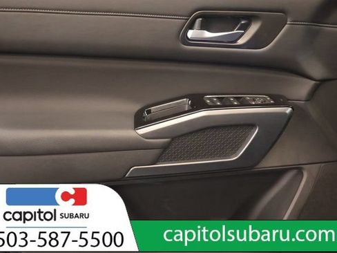 Used 2025 Nissan Pathfinder SL w/ SL Premium Package AWD/4WD image 11