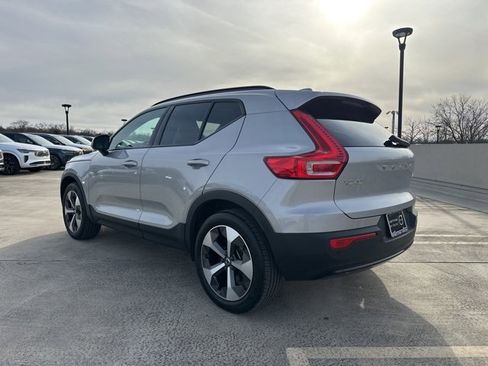 Certified 2023 Volvo XC40 B5 Plus w/ Climate Package image 6