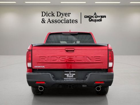 Used 2024 Honda Ridgeline RTL image 3