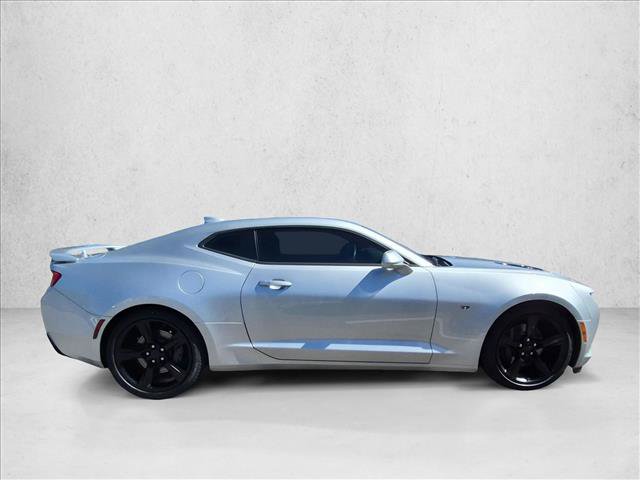 Used 2016 Chevrolet Camaro SS RWD image 4