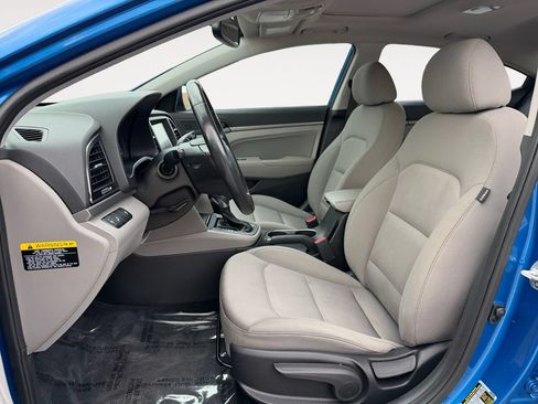 Used 2018 Hyundai Elantra Value Edition FWD image 14