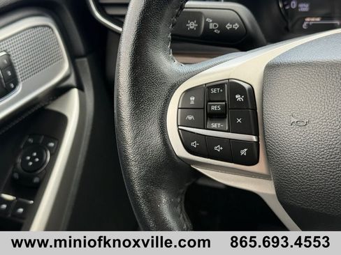 Used 2022 Ford Explorer Limited w/ Equipment Group 301A AWD/4WD image 23