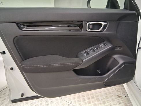 Used 2022 Honda Civic EX image 12
