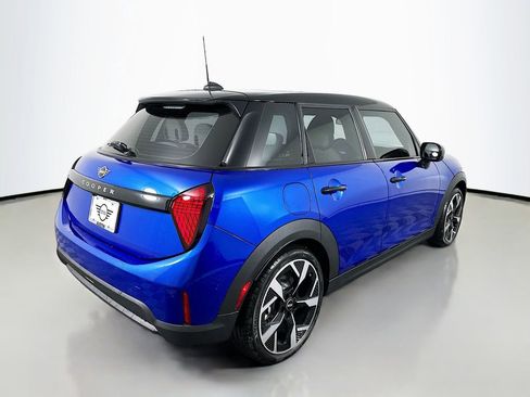 New 2026 MINI Cooper 4-Door Hardtop image 5