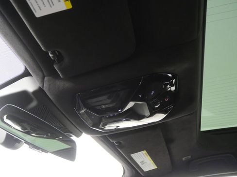 Used 2026 BMW i7 eDrive50 image 24