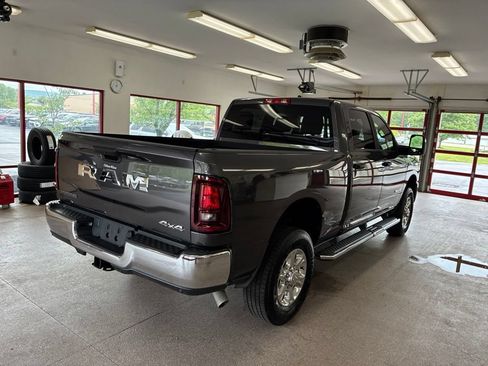 Certified 2025 RAM 2500 Big Horn AWD/4WD image 28