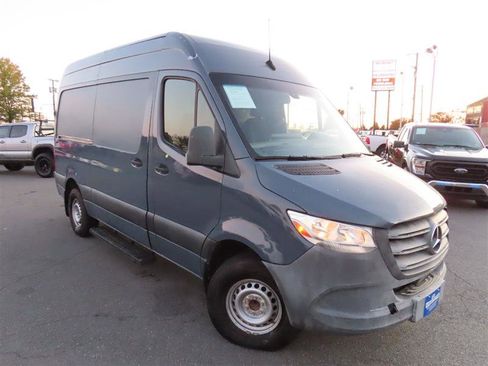 Used 2019 Mercedes-Benz Sprinter 144 image 7