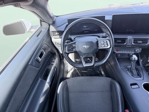 Used 2024 Ford Mustang Convertible image 46
