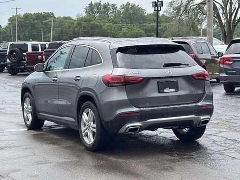 Used 2021 Mercedes-Benz GLA 250 4MATIC image 2
