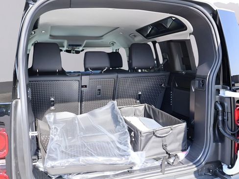 New 2025 Land Rover Defender 110 S AWD/4WD image 16