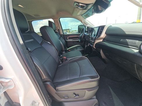 Used 2024 RAM 2500 Laramie w/ Safety Group AWD/4WD image 8