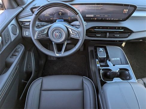 New 2026 Buick Enclave Avenir w/ Super Cruise Package image 9