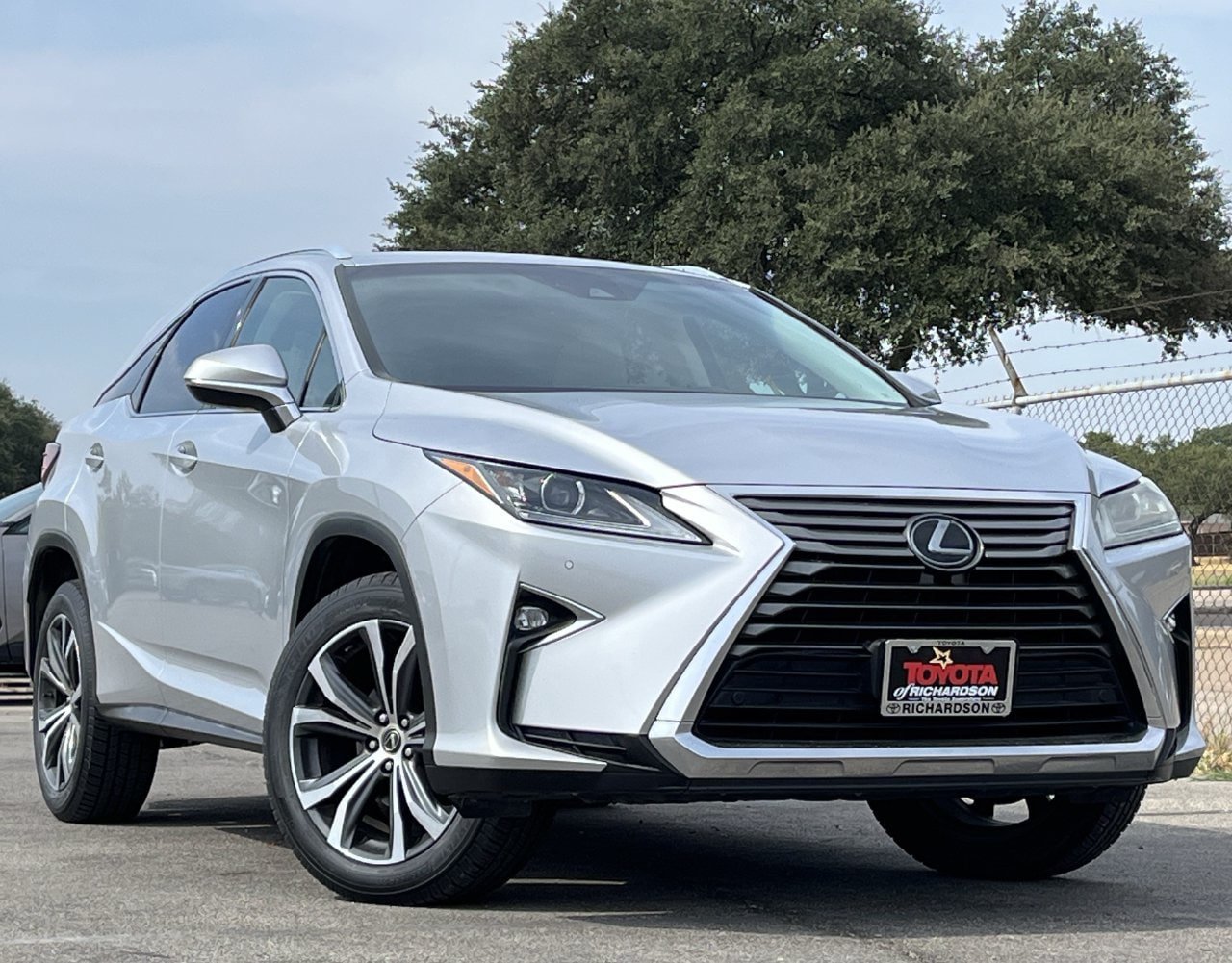 Used 2018 Lexus RX 350 FWD w/ Premium Package image 2