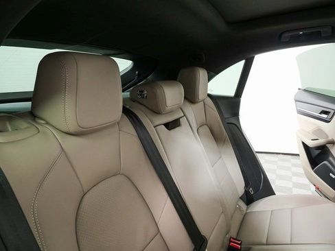 New 2026 Porsche Macan Electric image 23