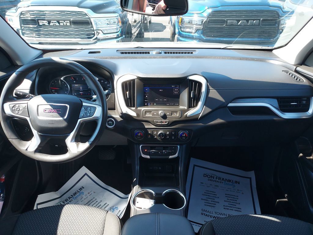 Used 2024 GMC Terrain SLE w/ Driver Convenience Package AWD/4WD image 15